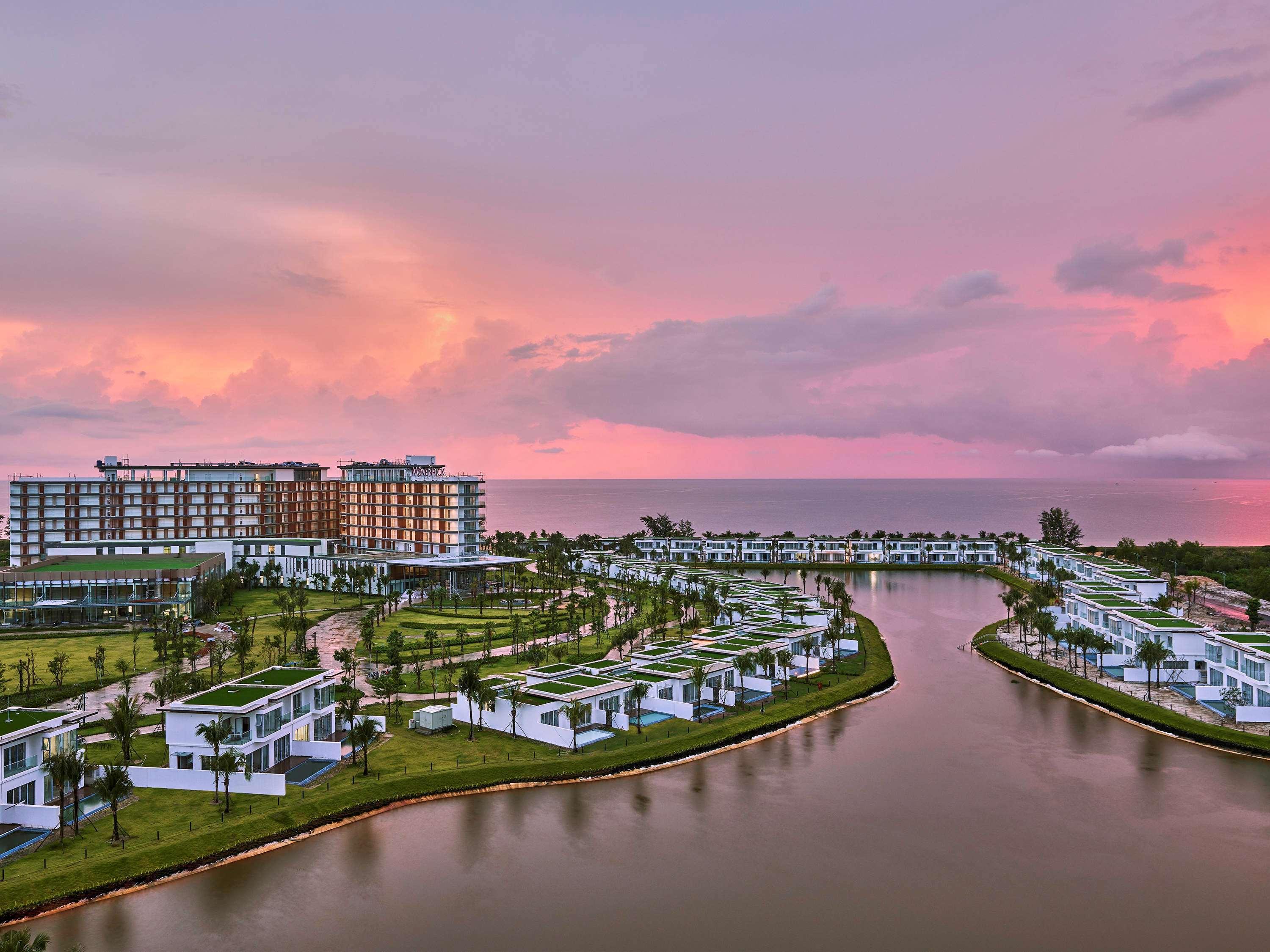 Movenpick Resort Waverly Phu Quoc Exterior photo